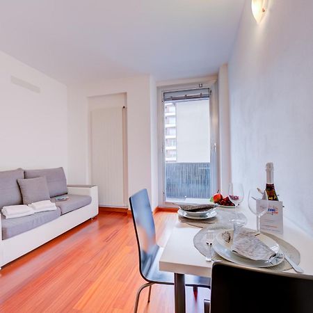 Moonlight - 150M From The Lake - Happy Rentals لوغانو المظهر الخارجي الصورة