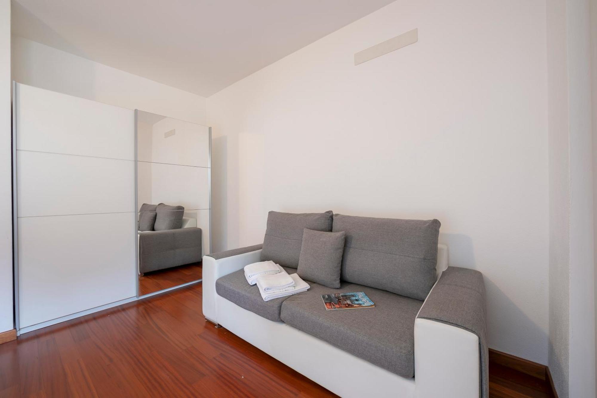 Moonlight - 150M From The Lake - Happy Rentals لوغانو المظهر الخارجي الصورة
